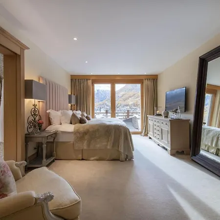 Chalet Kitzbuehel Golden Peak Refuge Apartment *